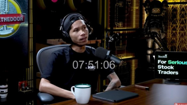 Teguh Aprianto. (youtube deddy corbuzier)